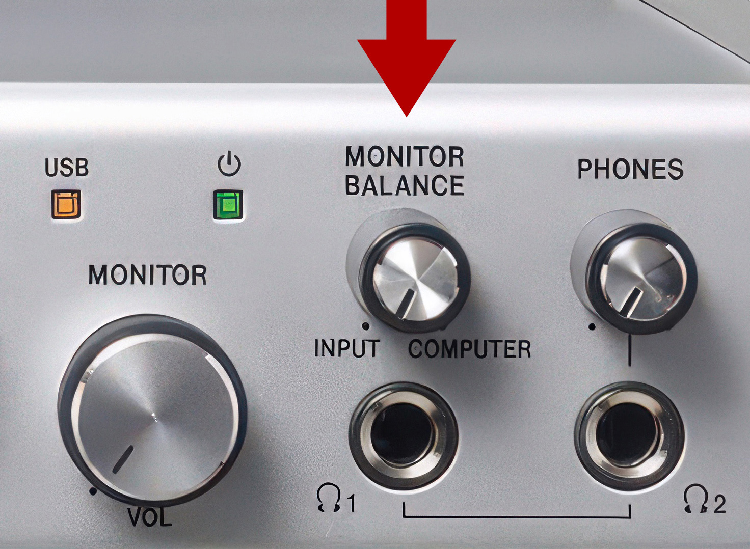 Tascam Series 208i | Front panel monitor mix.