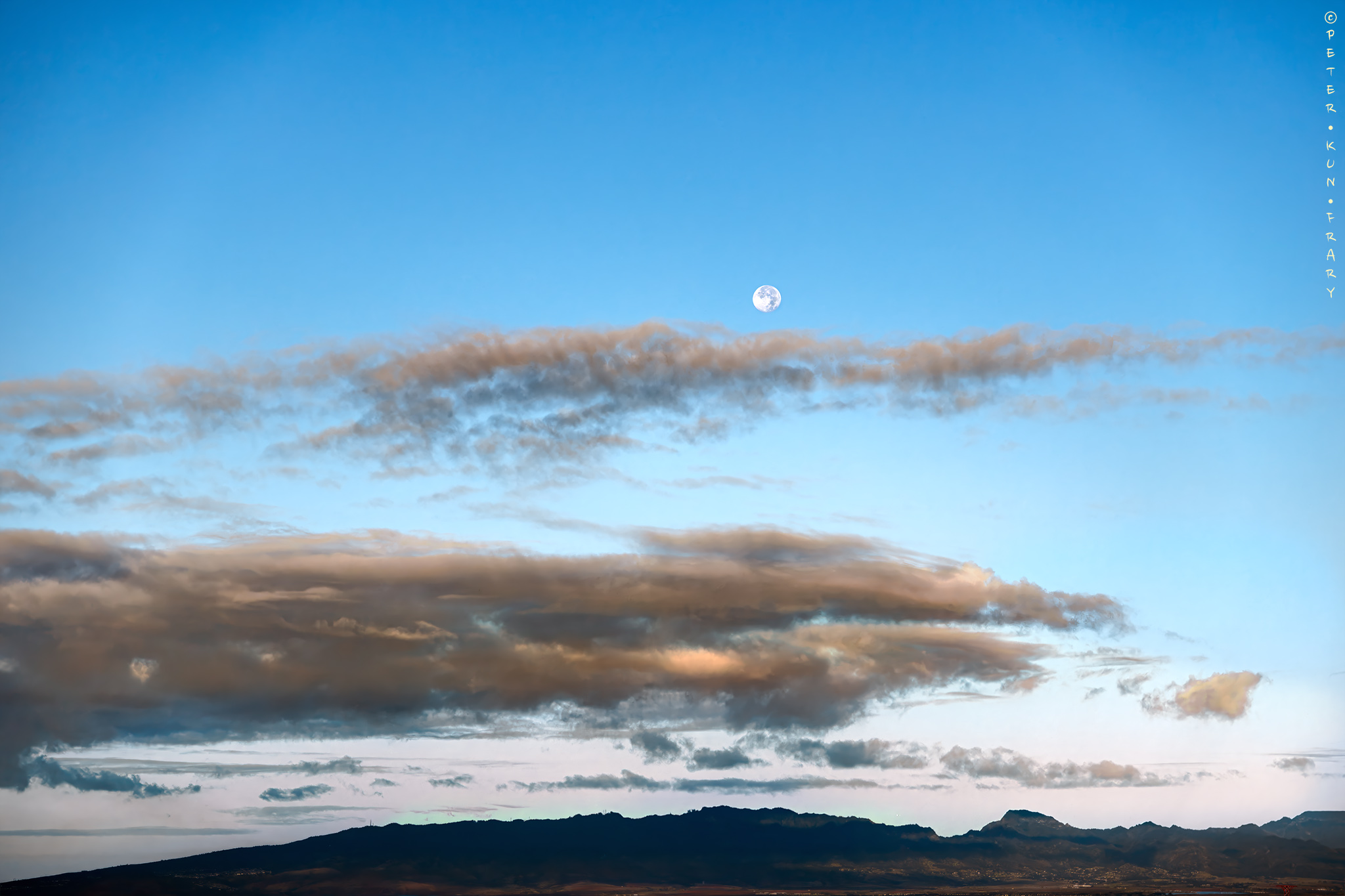 Waianae_range_moon Waianae_range_moon